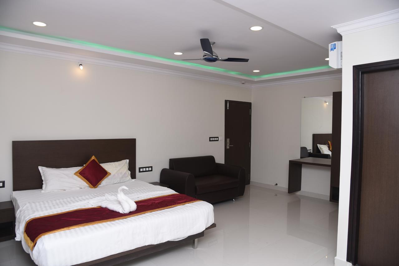Hotel Grand Kubera Chikmagalūr 外观 照片