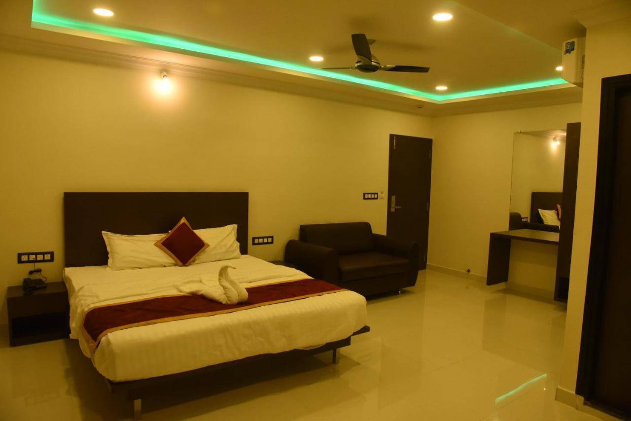 Hotel Grand Kubera Chikmagalūr 外观 照片
