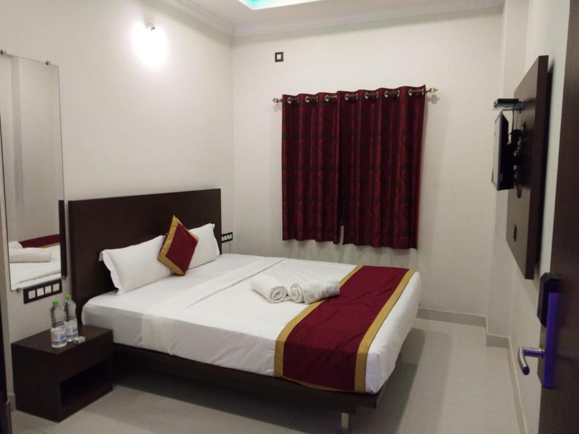 Hotel Grand Kubera Chikmagalūr 外观 照片