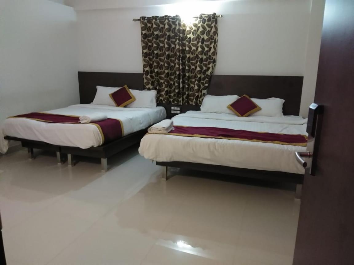 Hotel Grand Kubera Chikmagalūr 外观 照片